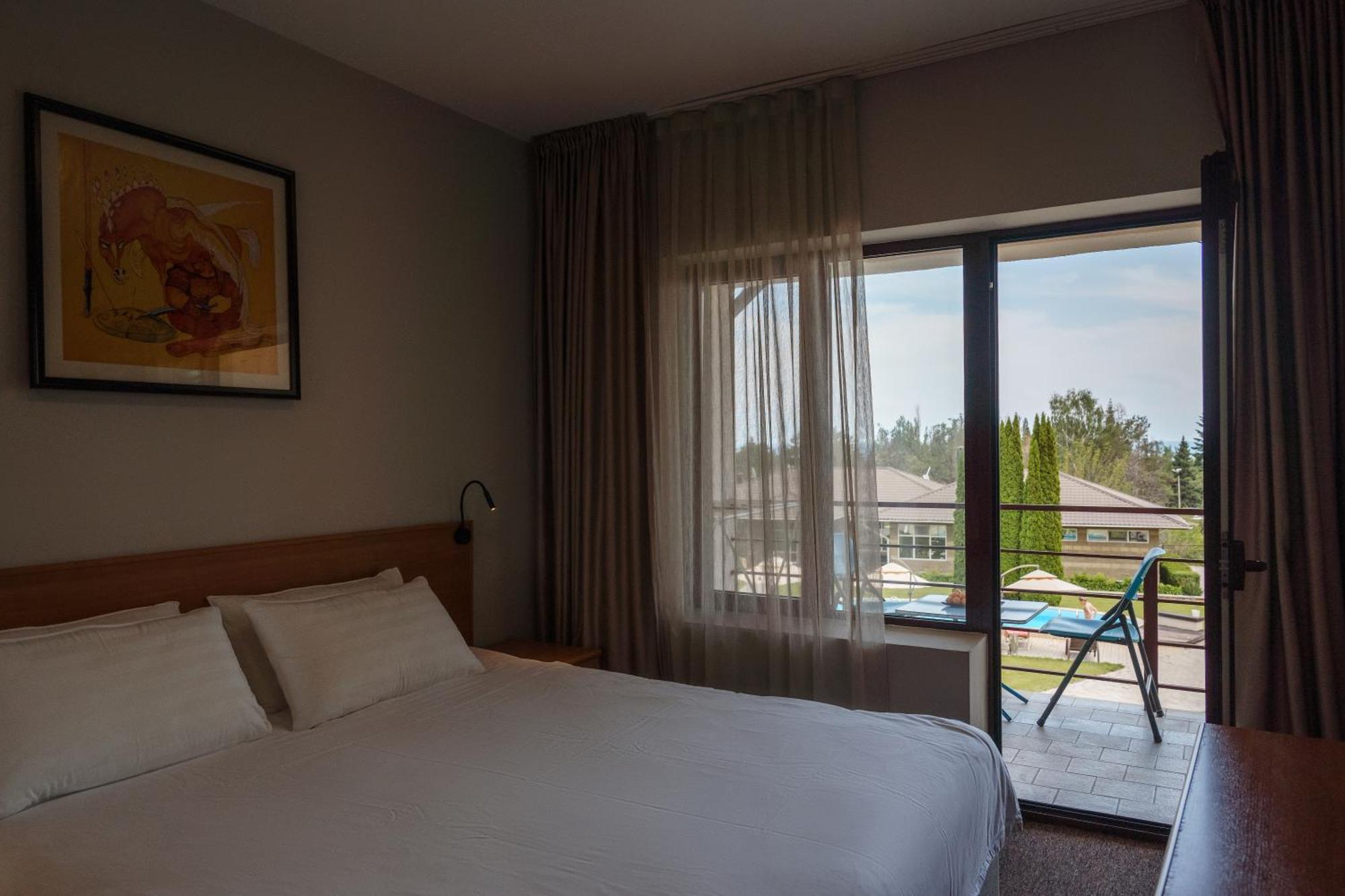 Dolinnka Hotel Cholpon-Ata Ngoại thất bức ảnh