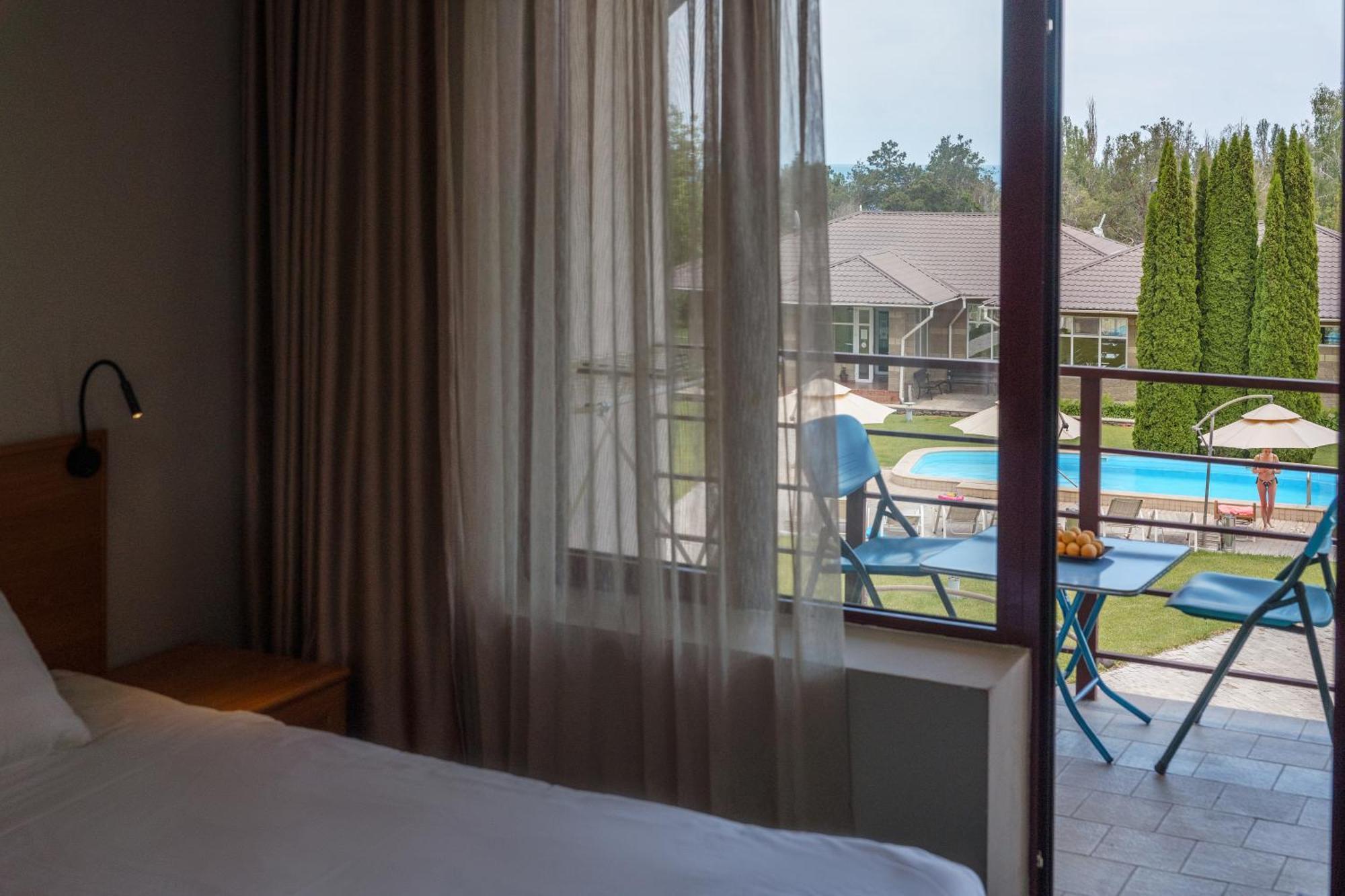 Dolinnka Hotel Cholpon-Ata Ngoại thất bức ảnh